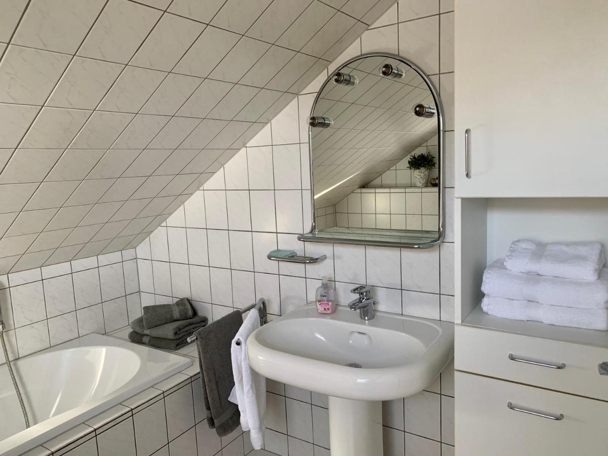 Meine Oase Ferienwohnung !!! Nicht Fuer Monteure !!! Horn-Bad Meinberg Extérieur photo